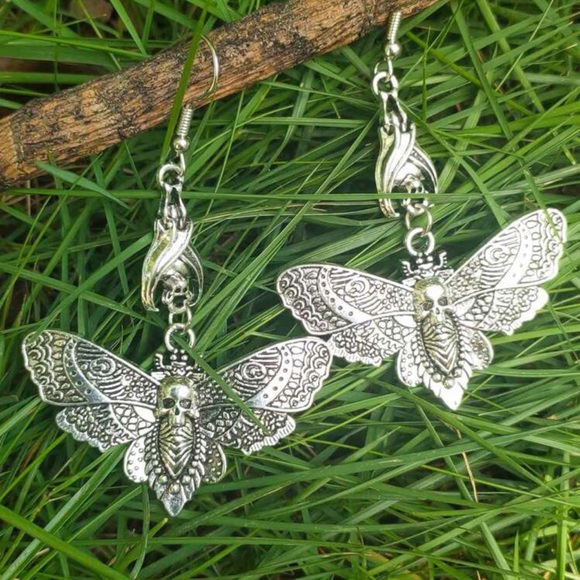 Silver Moth Skull Gothic Dangle Earrings - Picture 5 of 7